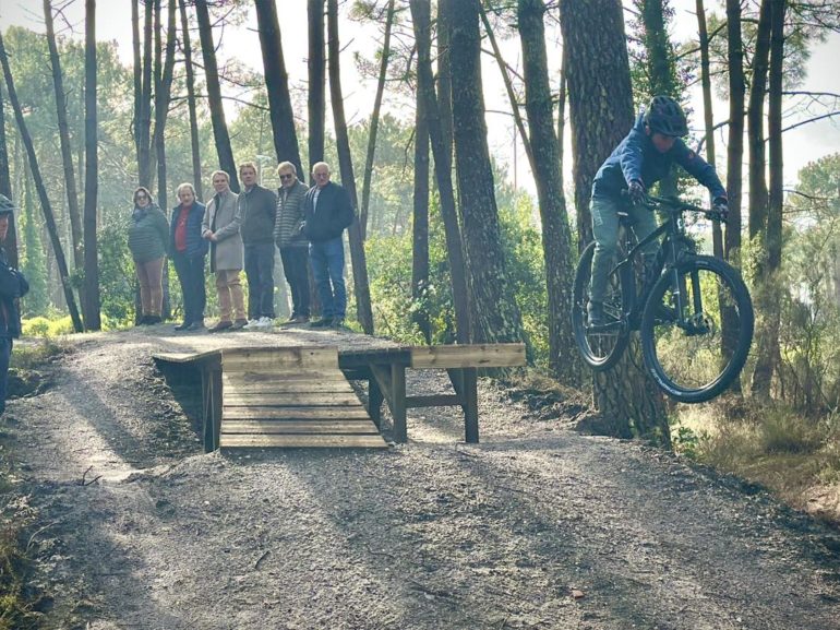 La piste de VTT se situe derrière le club de padel à la Plaine des sports ©Ville La Teste de Buch