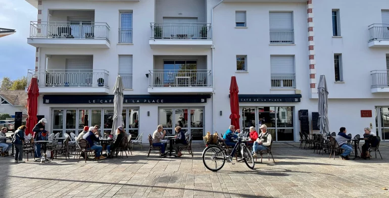 Le Café de la Place