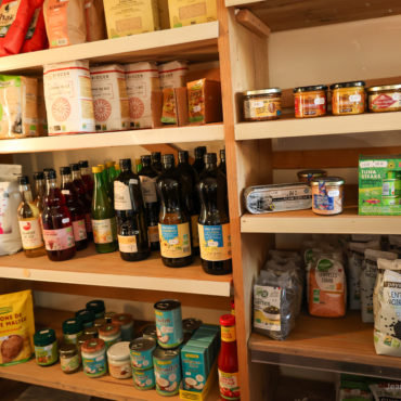 Portée par une association citoyenne, le but est de proposer une alternative conviviale et solidaire à la grande distribution.