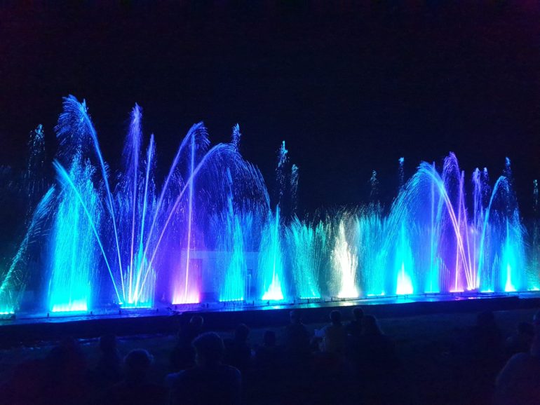 Grand final avec le spectacle "Les fontaines dansantes" avec la société Atlantid ©.