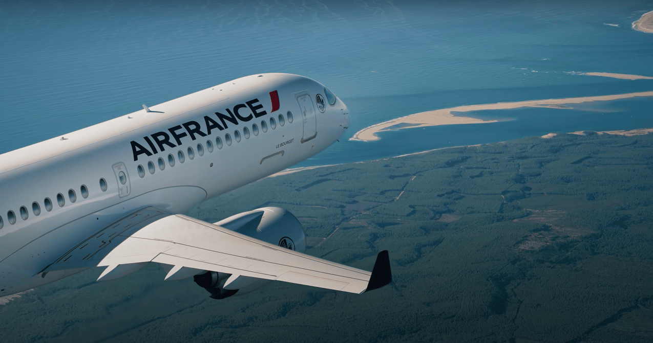 Air France fait sa promo au dessus du Bassin d'Arcachon - Vivre le Bassin