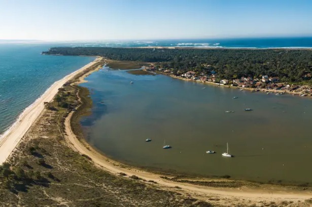 La jolie conche du Mimbeau au cap Ferret vue du ciel